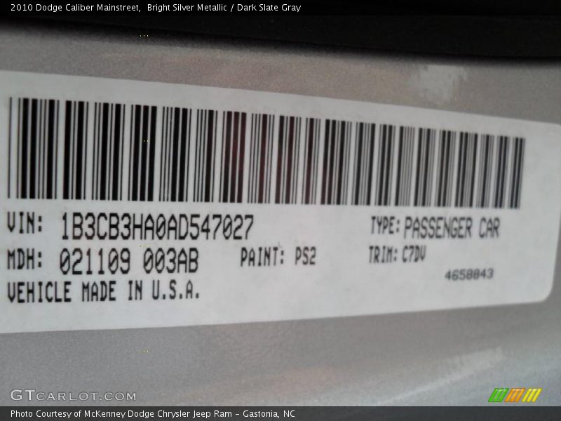 Bright Silver Metallic / Dark Slate Gray 2010 Dodge Caliber Mainstreet