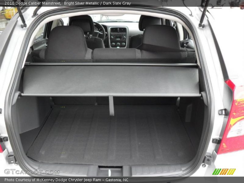 Bright Silver Metallic / Dark Slate Gray 2010 Dodge Caliber Mainstreet