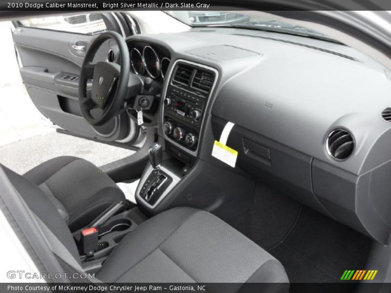 Bright Silver Metallic / Dark Slate Gray 2010 Dodge Caliber Mainstreet