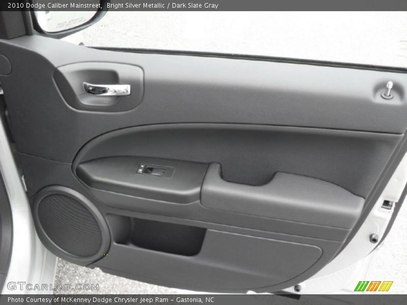 Bright Silver Metallic / Dark Slate Gray 2010 Dodge Caliber Mainstreet