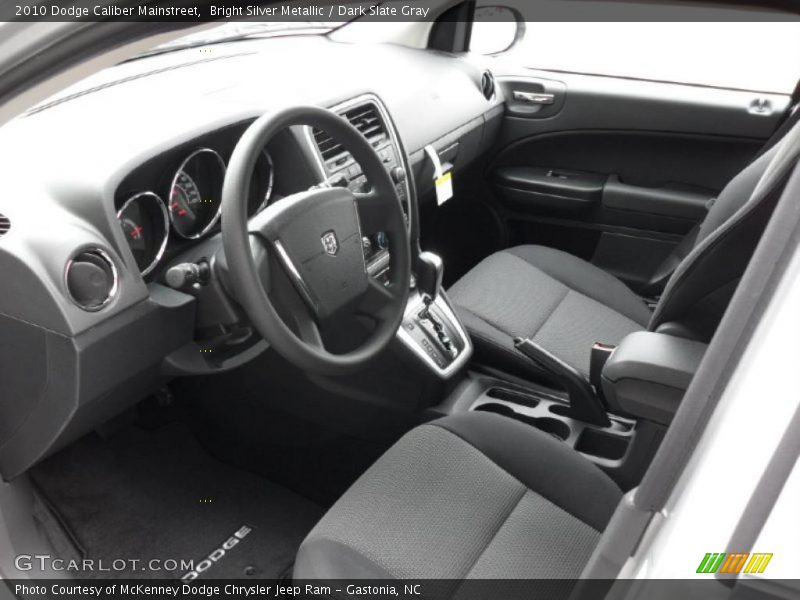 Bright Silver Metallic / Dark Slate Gray 2010 Dodge Caliber Mainstreet