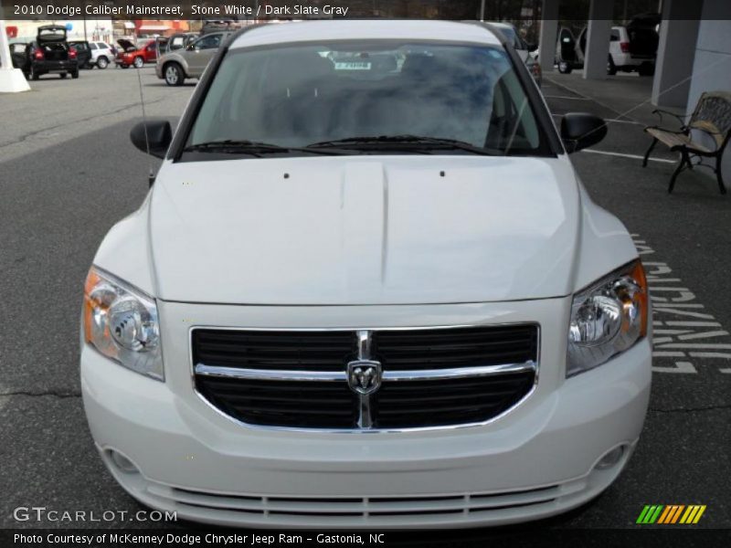 Stone White / Dark Slate Gray 2010 Dodge Caliber Mainstreet