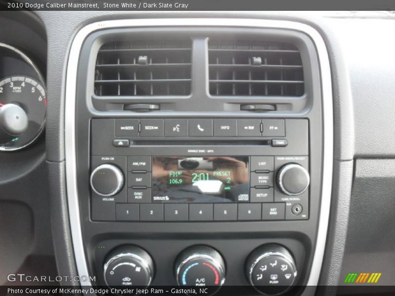Stone White / Dark Slate Gray 2010 Dodge Caliber Mainstreet