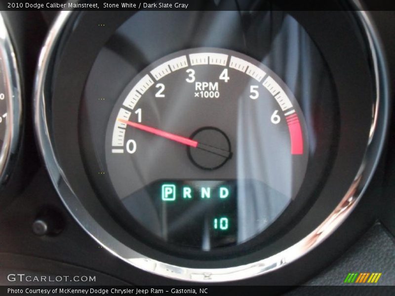 Stone White / Dark Slate Gray 2010 Dodge Caliber Mainstreet