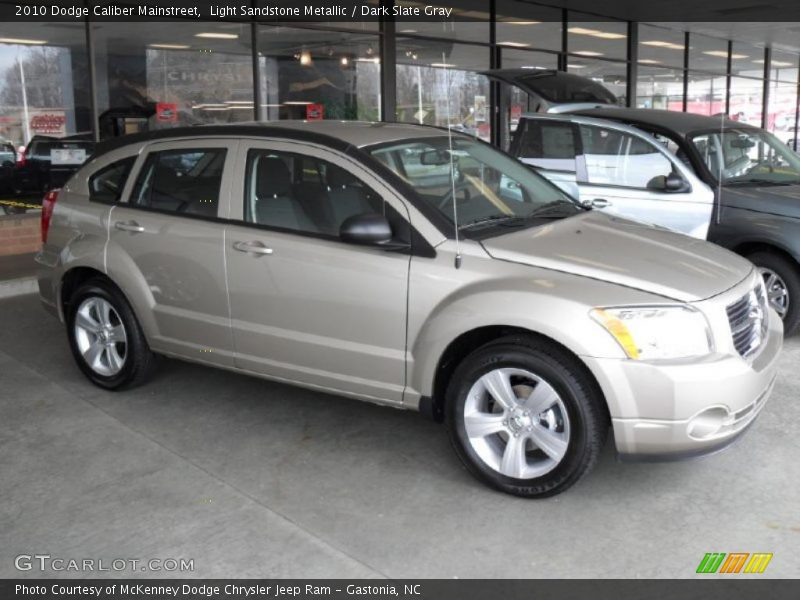 Light Sandstone Metallic / Dark Slate Gray 2010 Dodge Caliber Mainstreet