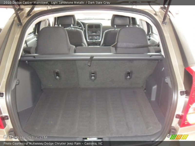Light Sandstone Metallic / Dark Slate Gray 2010 Dodge Caliber Mainstreet