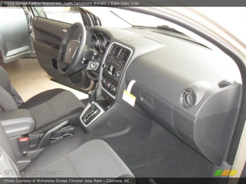 Light Sandstone Metallic / Dark Slate Gray 2010 Dodge Caliber Mainstreet
