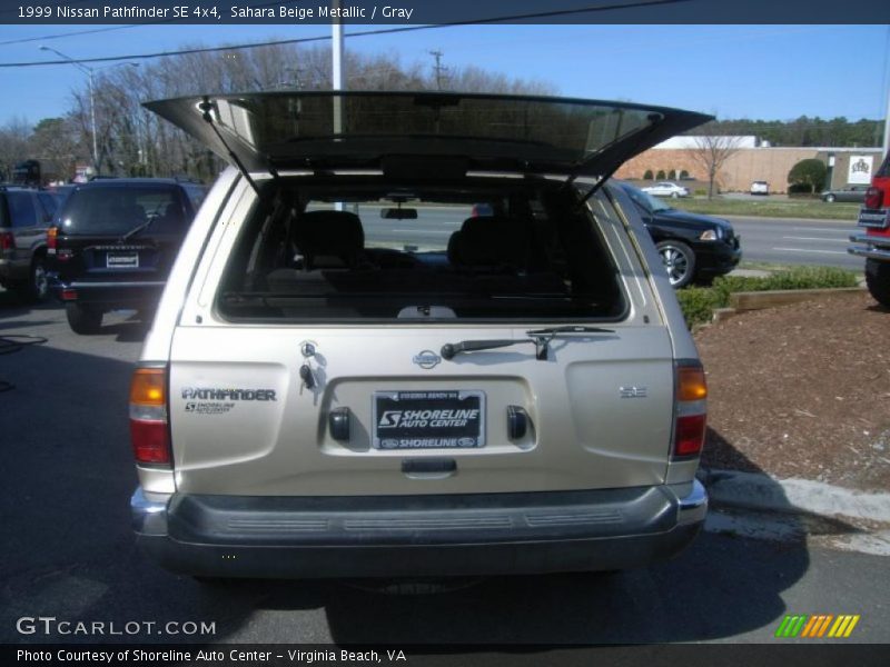 Sahara Beige Metallic / Gray 1999 Nissan Pathfinder SE 4x4