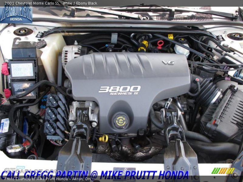White / Ebony Black 2001 Chevrolet Monte Carlo SS