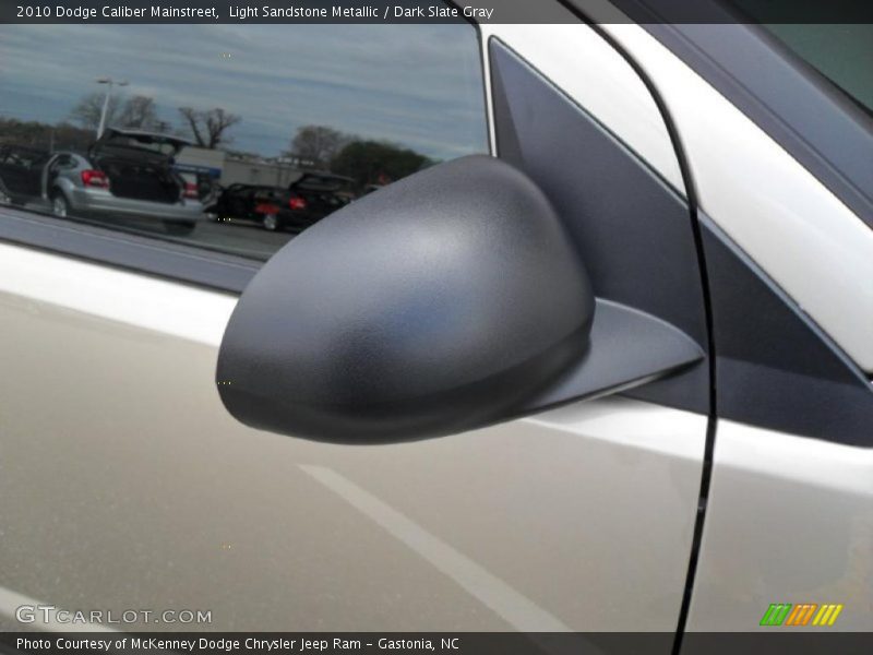 Light Sandstone Metallic / Dark Slate Gray 2010 Dodge Caliber Mainstreet