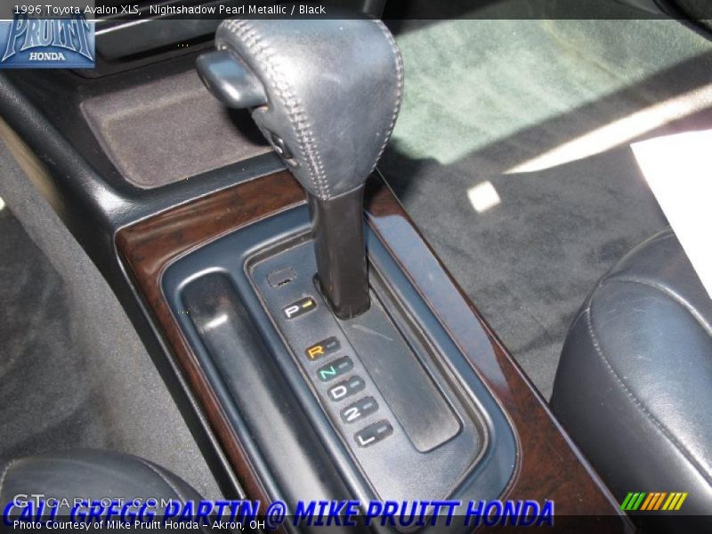 Nightshadow Pearl Metallic / Black 1996 Toyota Avalon XLS