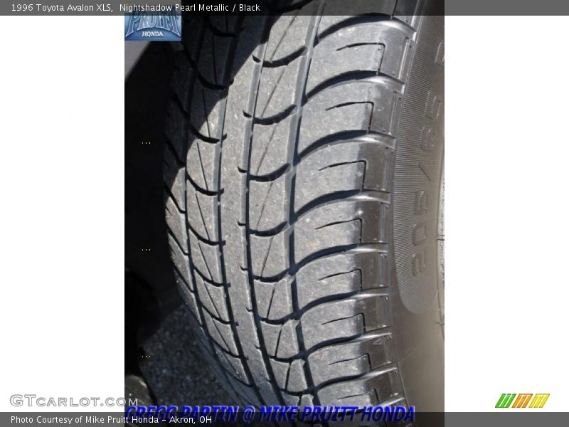 Nightshadow Pearl Metallic / Black 1996 Toyota Avalon XLS