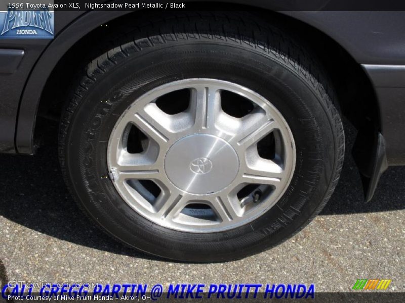 Nightshadow Pearl Metallic / Black 1996 Toyota Avalon XLS