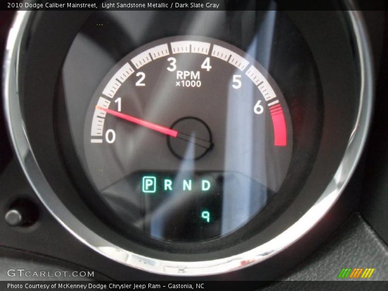 Light Sandstone Metallic / Dark Slate Gray 2010 Dodge Caliber Mainstreet