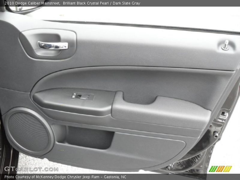 Brilliant Black Crystal Pearl / Dark Slate Gray 2010 Dodge Caliber Mainstreet