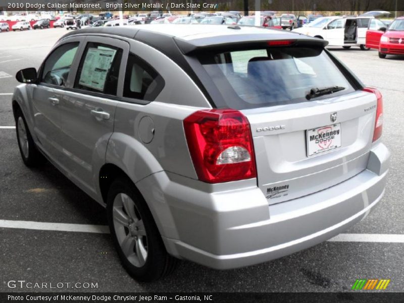 Bright Silver Metallic / Dark Slate Gray 2010 Dodge Caliber Mainstreet