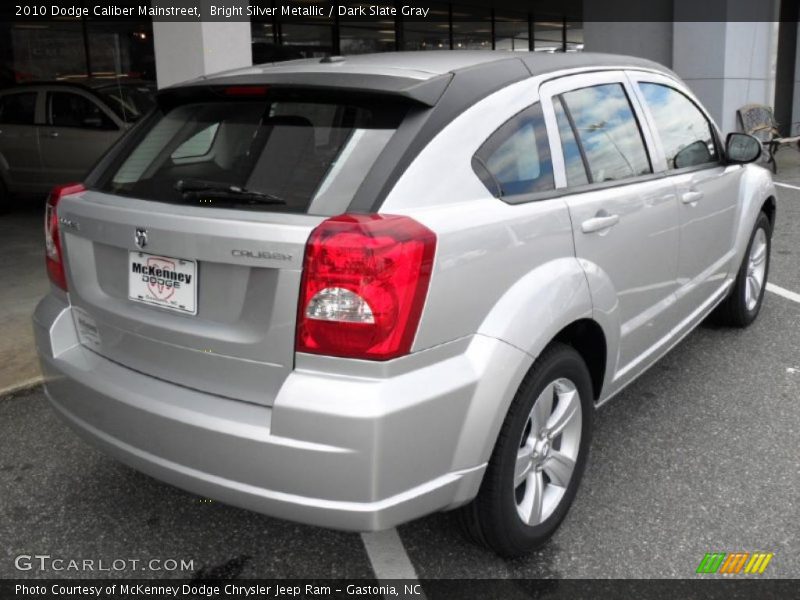 Bright Silver Metallic / Dark Slate Gray 2010 Dodge Caliber Mainstreet