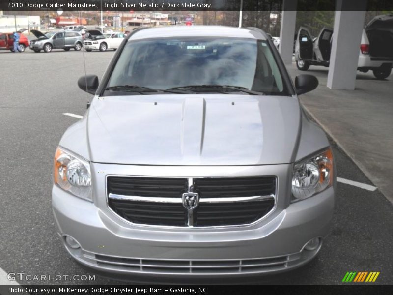 Bright Silver Metallic / Dark Slate Gray 2010 Dodge Caliber Mainstreet