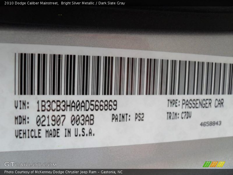 Bright Silver Metallic / Dark Slate Gray 2010 Dodge Caliber Mainstreet