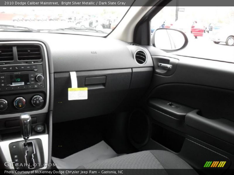 Bright Silver Metallic / Dark Slate Gray 2010 Dodge Caliber Mainstreet