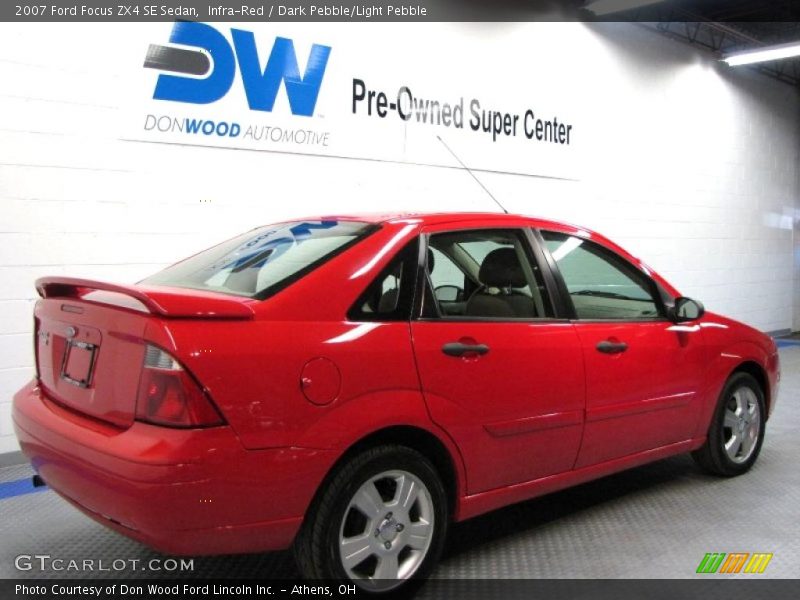 Infra-Red / Dark Pebble/Light Pebble 2007 Ford Focus ZX4 SE Sedan