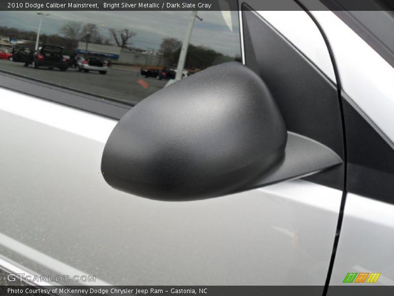 Bright Silver Metallic / Dark Slate Gray 2010 Dodge Caliber Mainstreet