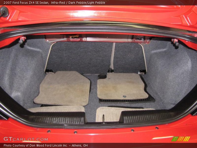 Infra-Red / Dark Pebble/Light Pebble 2007 Ford Focus ZX4 SE Sedan