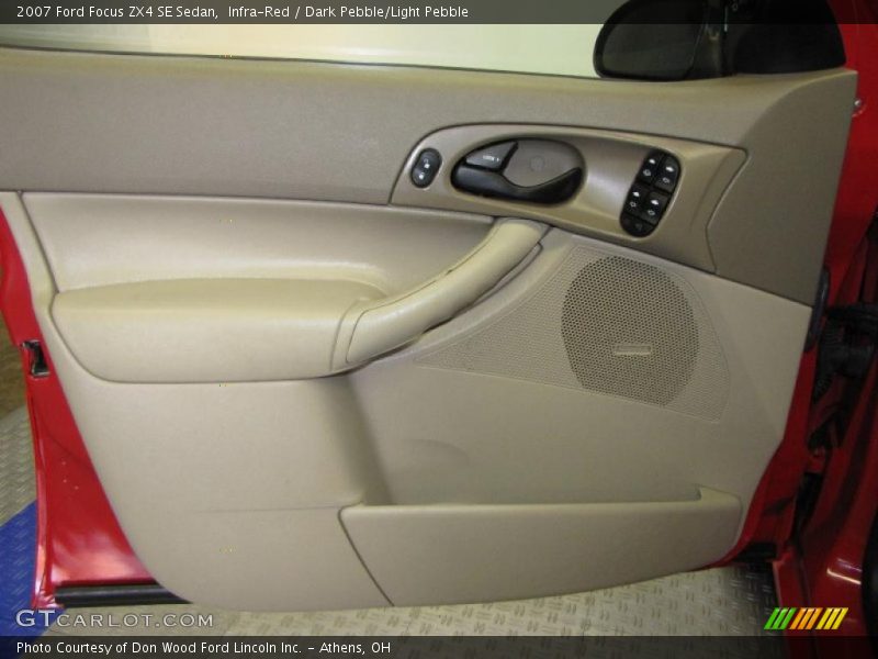 Infra-Red / Dark Pebble/Light Pebble 2007 Ford Focus ZX4 SE Sedan