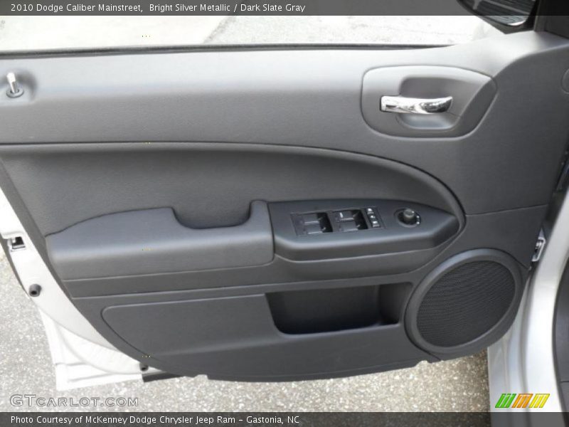 Bright Silver Metallic / Dark Slate Gray 2010 Dodge Caliber Mainstreet