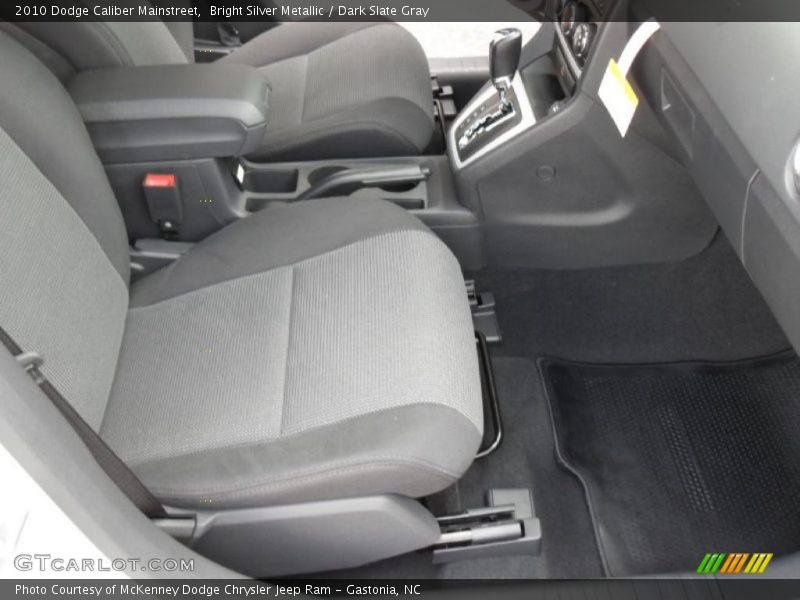 Bright Silver Metallic / Dark Slate Gray 2010 Dodge Caliber Mainstreet
