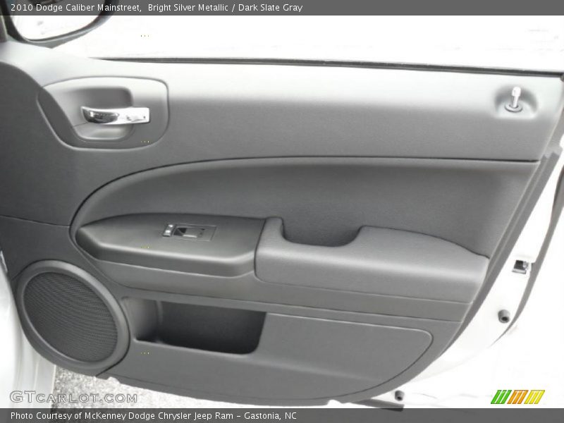 Bright Silver Metallic / Dark Slate Gray 2010 Dodge Caliber Mainstreet