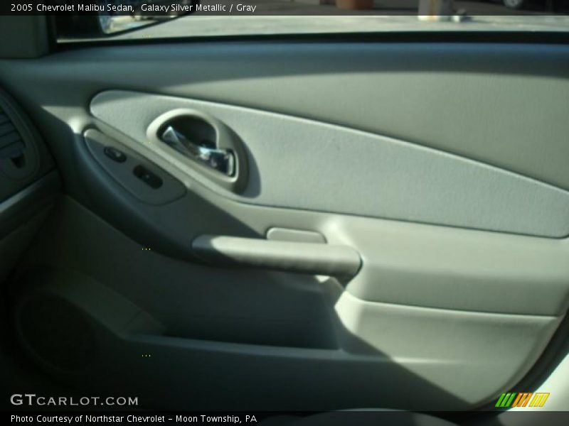 Galaxy Silver Metallic / Gray 2005 Chevrolet Malibu Sedan