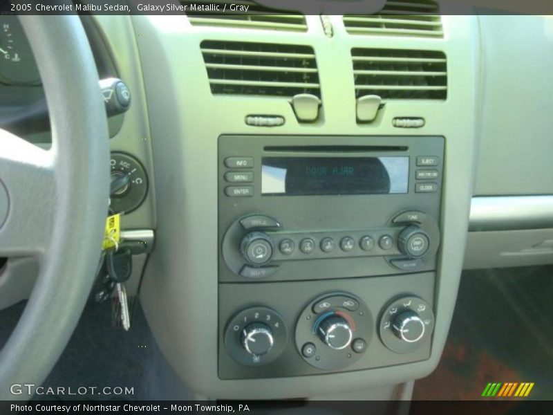 Galaxy Silver Metallic / Gray 2005 Chevrolet Malibu Sedan