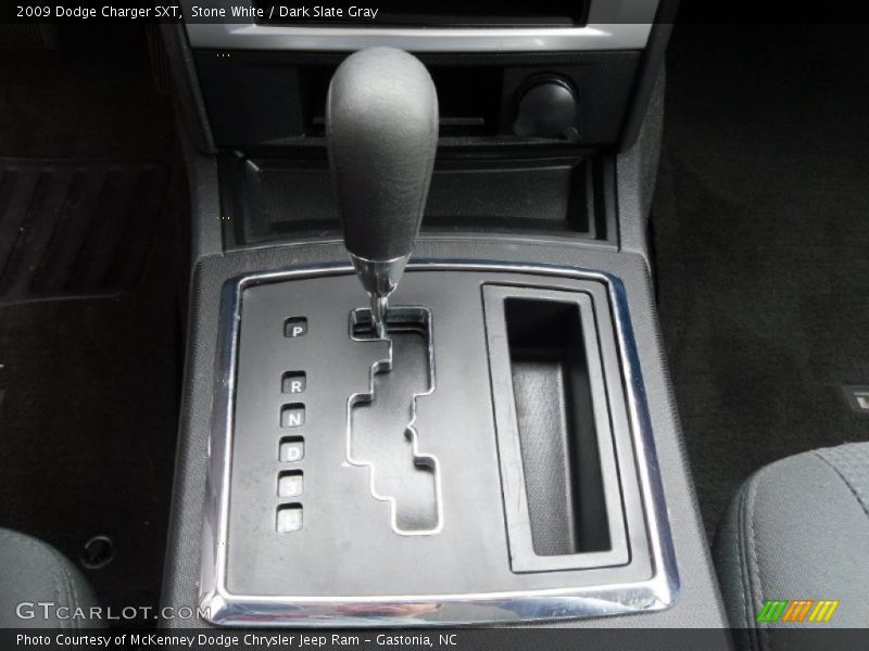 Stone White / Dark Slate Gray 2009 Dodge Charger SXT