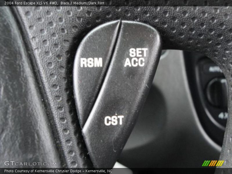 Black / Medium/Dark Flint 2004 Ford Escape XLS V6 4WD