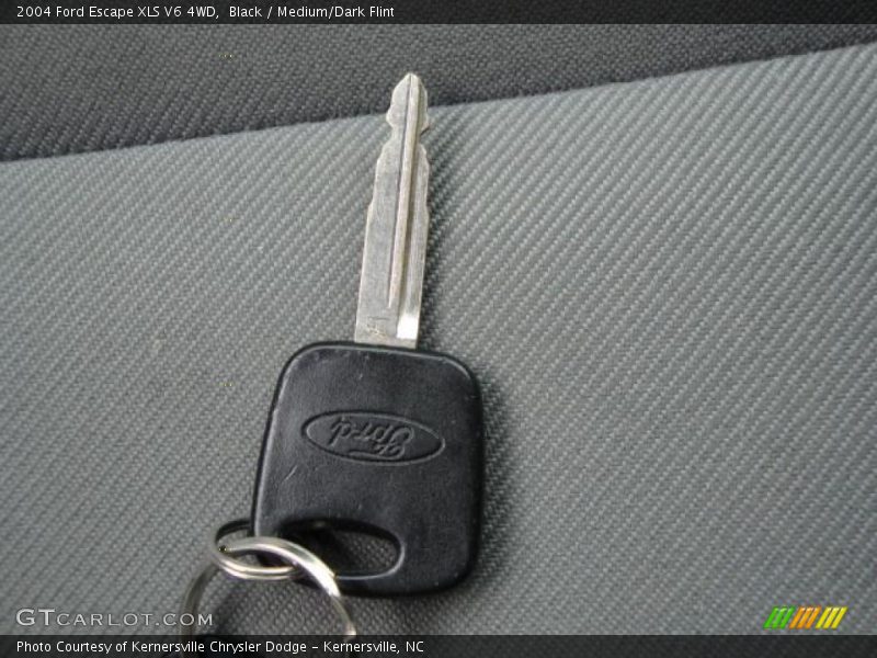 Black / Medium/Dark Flint 2004 Ford Escape XLS V6 4WD