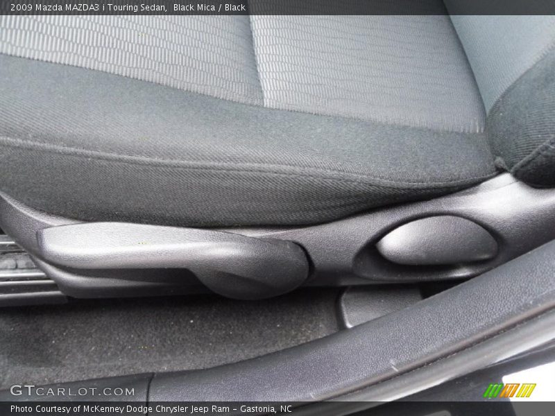 Black Mica / Black 2009 Mazda MAZDA3 i Touring Sedan