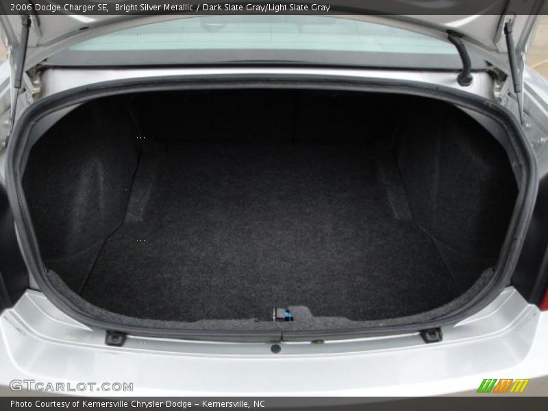 Bright Silver Metallic / Dark Slate Gray/Light Slate Gray 2006 Dodge Charger SE