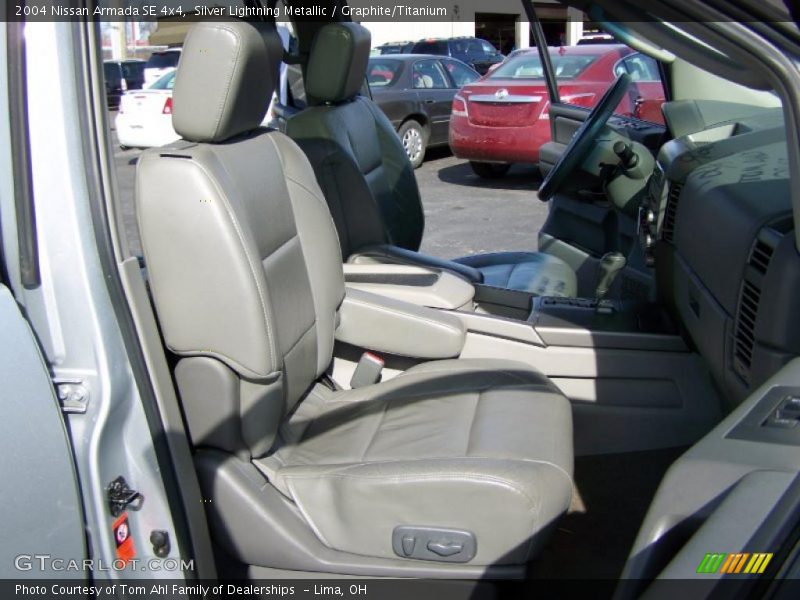 Silver Lightning Metallic / Graphite/Titanium 2004 Nissan Armada SE 4x4