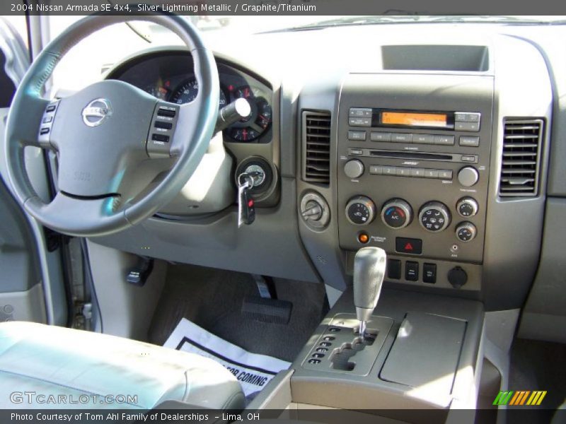 Silver Lightning Metallic / Graphite/Titanium 2004 Nissan Armada SE 4x4