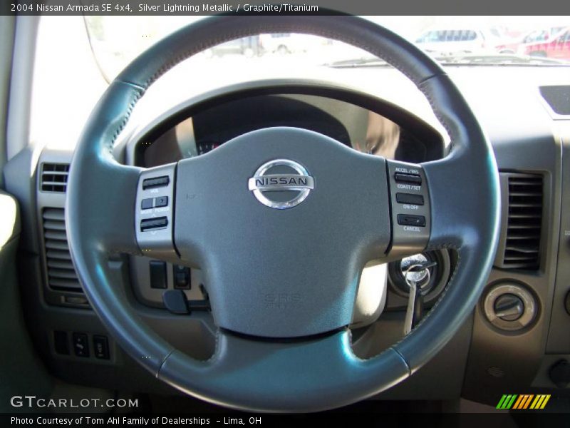 Silver Lightning Metallic / Graphite/Titanium 2004 Nissan Armada SE 4x4