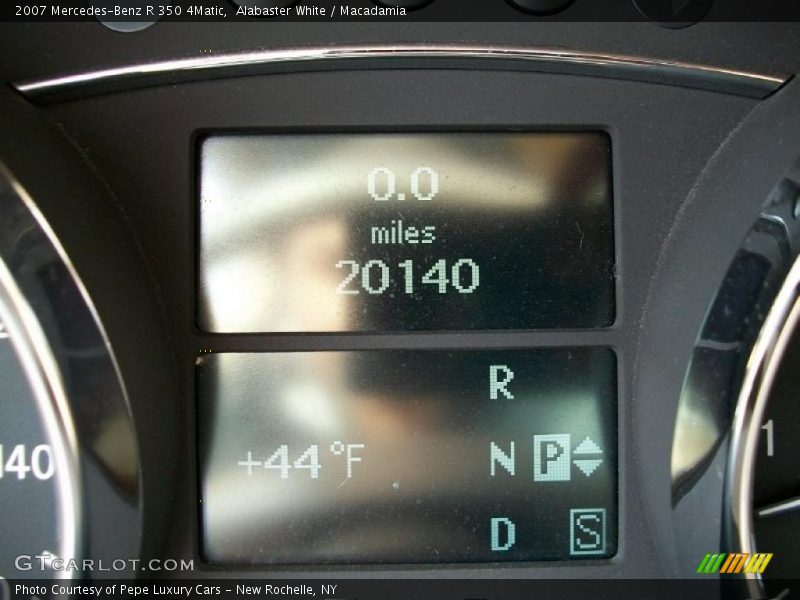 Alabaster White / Macadamia 2007 Mercedes-Benz R 350 4Matic
