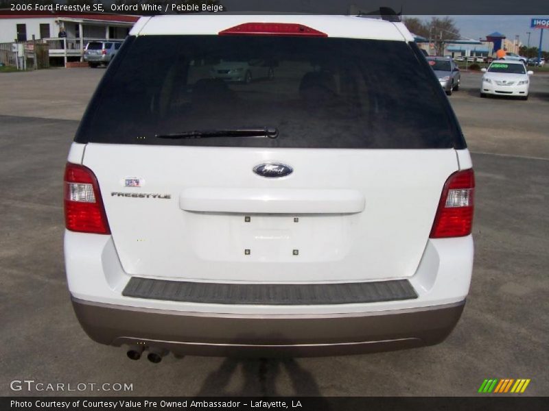 Oxford White / Pebble Beige 2006 Ford Freestyle SE