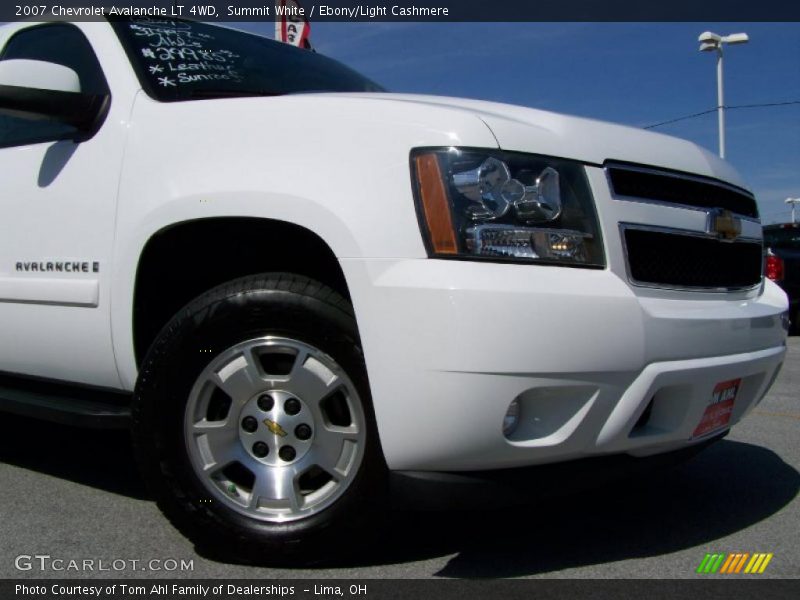 Summit White / Ebony/Light Cashmere 2007 Chevrolet Avalanche LT 4WD