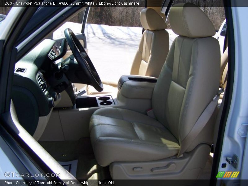 Summit White / Ebony/Light Cashmere 2007 Chevrolet Avalanche LT 4WD