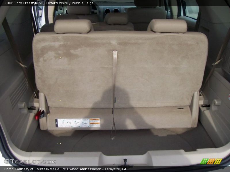 Oxford White / Pebble Beige 2006 Ford Freestyle SE