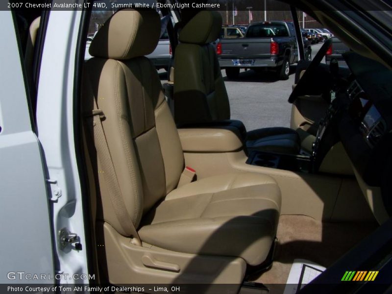 Summit White / Ebony/Light Cashmere 2007 Chevrolet Avalanche LT 4WD