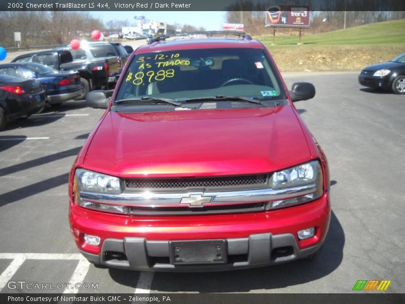 Victory Red / Dark Pewter 2002 Chevrolet TrailBlazer LS 4x4