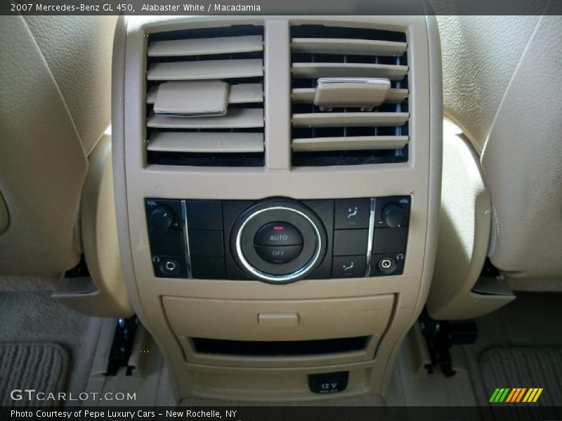 Alabaster White / Macadamia 2007 Mercedes-Benz GL 450