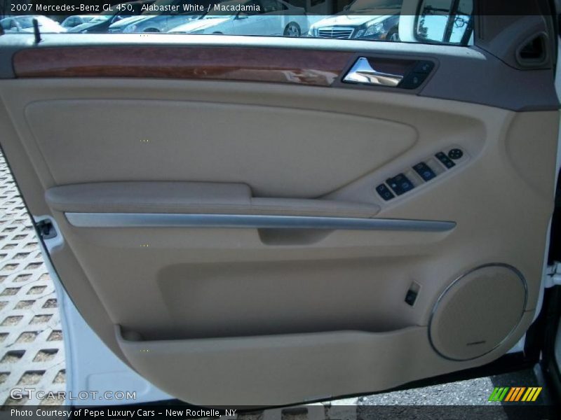 Alabaster White / Macadamia 2007 Mercedes-Benz GL 450